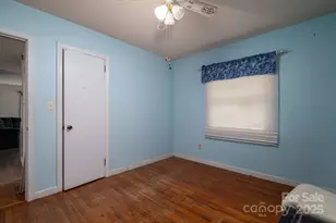 1724 E Perry St, Gastonia, NC 28054 - Photo 8