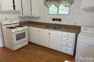 1724 E Perry St, Gastonia, NC 28054 - Photo 18