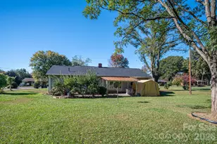 1724 E Perry St, Gastonia, NC 28054 - Photo 4