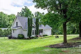 1321 Birch Dr, Morganton, NC 28655 - Photo 2