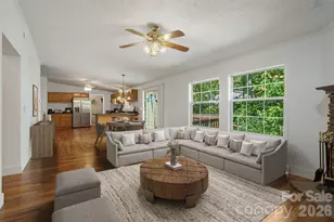 35 Evelyn Acres Dr, Asheville, NC 28806 - Photo 10