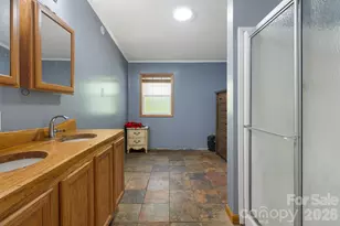 35 Evelyn Acres Dr, Asheville, NC 28806 - Photo 16