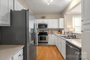 18812 Ramsey Cove Dr, Cornelius, NC 28031 - Photo 12