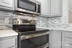 817 W 4th St, Charlotte, NC 28202 - Photo 10