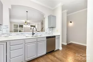 817 W 4th St, Charlotte, NC 28202 - Photo 8