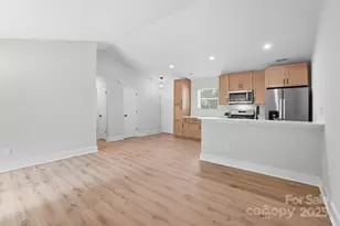 6732 Park Hickory Dr, Charlotte, NC 28227 - Photo 10