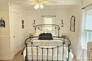 289 Carson St, Tryon, NC 28782 - Photo 6