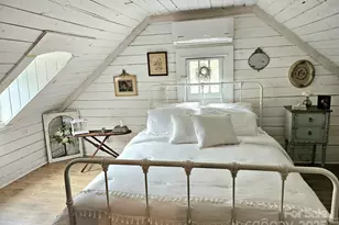 289 Carson St, Tryon, NC 28782 - Photo 12