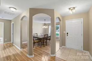 3324 Covelo Ct, Charlotte, NC 28262 - Photo 6