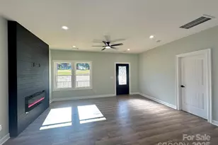 3924 E Maiden Rd, Maiden, NC 28650 - Photo 10