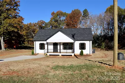 3924 East Maiden Road, Maiden, NC 28650 - Photo 2