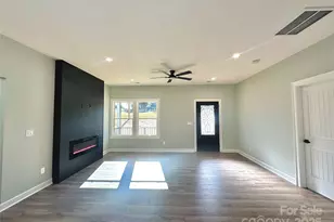 3924 E Maiden Rd, Maiden, NC 28650 - Photo 12