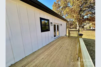 3924 East Maiden Road, Maiden, NC 28650 - Photo 8