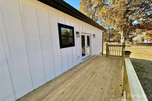 3924 E Maiden Rd, Maiden, NC 28650 - Photo 8