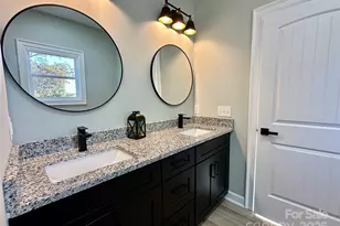 3924 E Maiden Rd, Maiden, NC 28650 - Photo 24