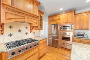 295 Laurel Ridge Dr, Waynesville, NC 28786 - Photo 16
