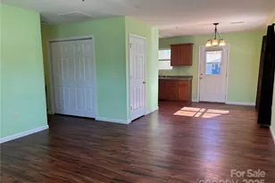 71 Volunteer Way Dr, East Flat Rock, NC 28726 - Photo 4