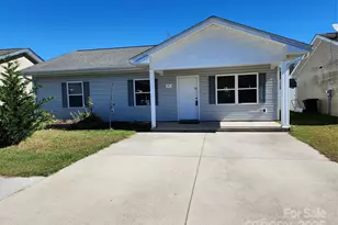 71 Volunteer Way Dr, East Flat Rock, NC 28726 - Photo 2