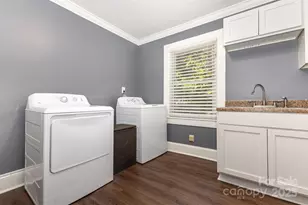 1216 N Ransom St, Gastonia, NC 28052 - Photo 10