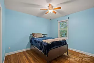 4822 Baywood Ct, Charlotte, NC 28215 - Photo 12