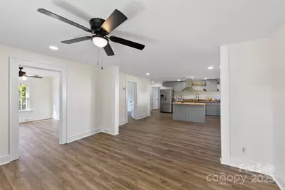 601 N 12th Street, Bessemer City, NC 28016 - Photo 8