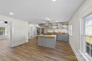 601 N 12th St, Bessemer City, NC 28016 - Photo 14