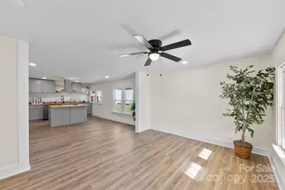 601 N 12th Street, Bessemer City, NC 28016 - Photo 6