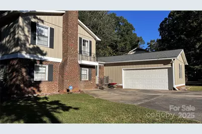 1325 Leolillie Lane, Charlotte, NC 28216 - Photo 2