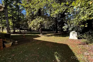 1325 Leolillie Ln, Charlotte, NC 28216 - Photo 34