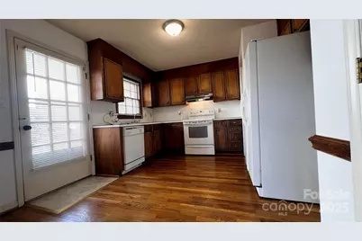 1325 Leolillie Lane, Charlotte, NC 28216 - Photo 12