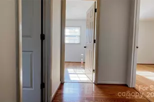 1325 Leolillie Ln, Charlotte, NC 28216 - Photo 22