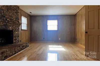 1325 Leolillie Lane, Charlotte, NC 28216 - Photo 14