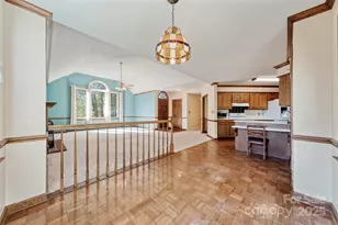 400 Woodson Ct, Spartanburg, SC 29303 - Photo 6