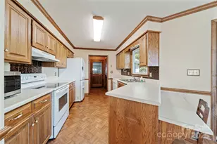 400 Woodson Ct, Spartanburg, SC 29303 - Photo 14