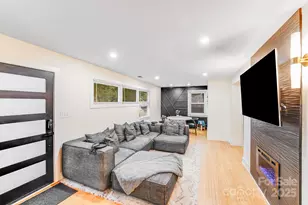 4910 Valley Stream Rd, Charlotte, NC 28209 - Photo 4