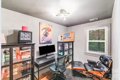 4910 Valley Stream Road, Charlotte, NC 28209 - Photo 18