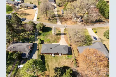 2033 Kimway Drive, Matthews, NC 28105 - Photo 30