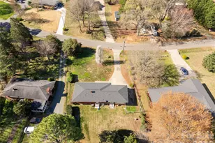 2033 Kimway Dr, Matthews, NC 28105 - Photo 30