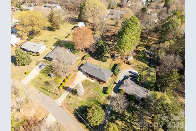 2033 Kimway Drive, Matthews, NC 28105 - Photo 32