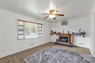 2033 Kimway Dr, Matthews, NC 28105 - Photo 10