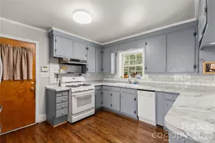 2033 Kimway Dr, Matthews, NC 28105 - Photo 16