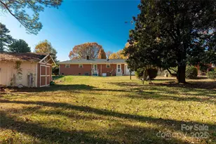 2033 Kimway Dr, Matthews, NC 28105 - Photo 28