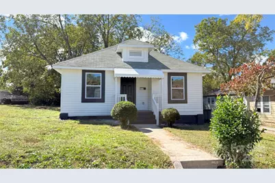 227 W 11th Street, Salisbury, NC 28144 - Photo 1