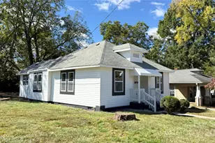 227 W 11th St, Salisbury, NC 28144 - Photo 2