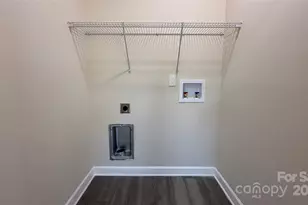 227 W 11th St, Salisbury, NC 28144 - Photo 8