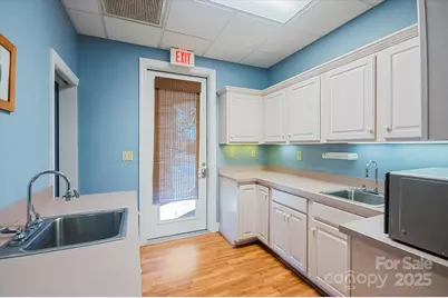 5 Park Place E, Brevard, NC 28712 - Photo 4