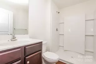 3431 Victoria Brook Ln, Charlotte, NC 28208 - Photo 14