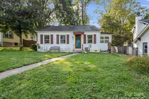 1729 Clairmont Dr, Hendersonville, NC 28791 - Photo 2
