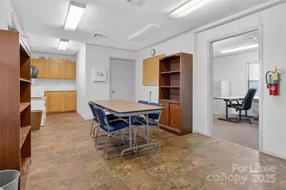 1521 Newton Drive, Statesville, NC 28677 - Photo 4