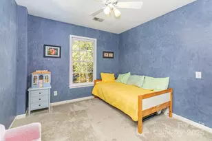 8437 Kilmartin Ln, Charlotte, NC 28269 - Photo 14